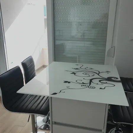 Nimfa Semesterbostad Živogošće